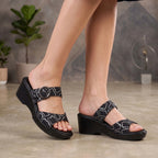 Gracey Wedge Sandals - Black