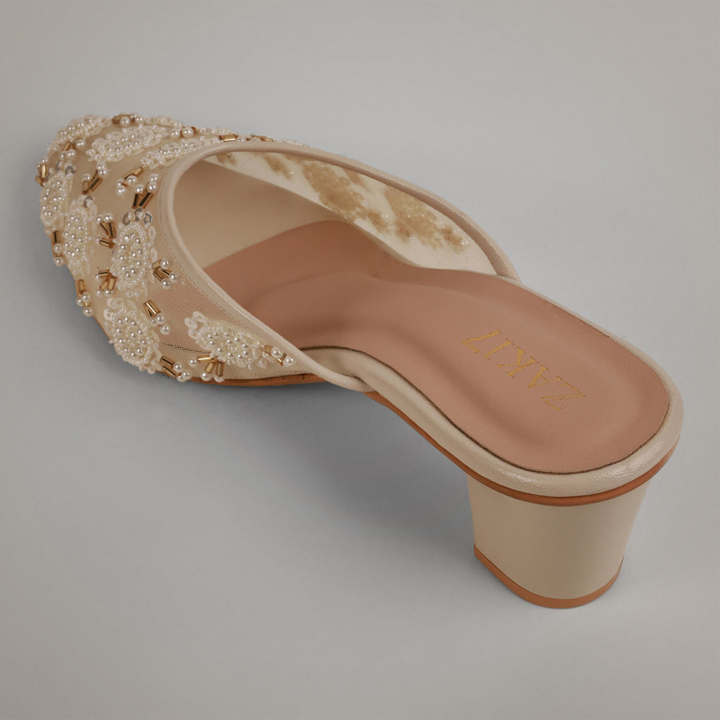 Aery Embroidered Heeled Mules - Offwhite